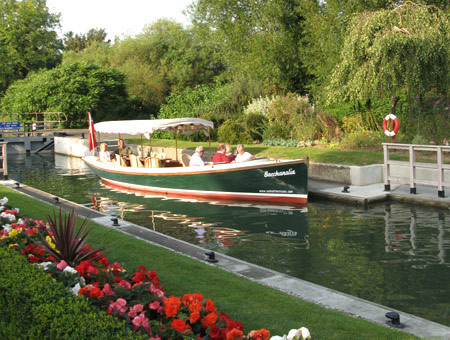 image of Picnic Boat Cruise for Two